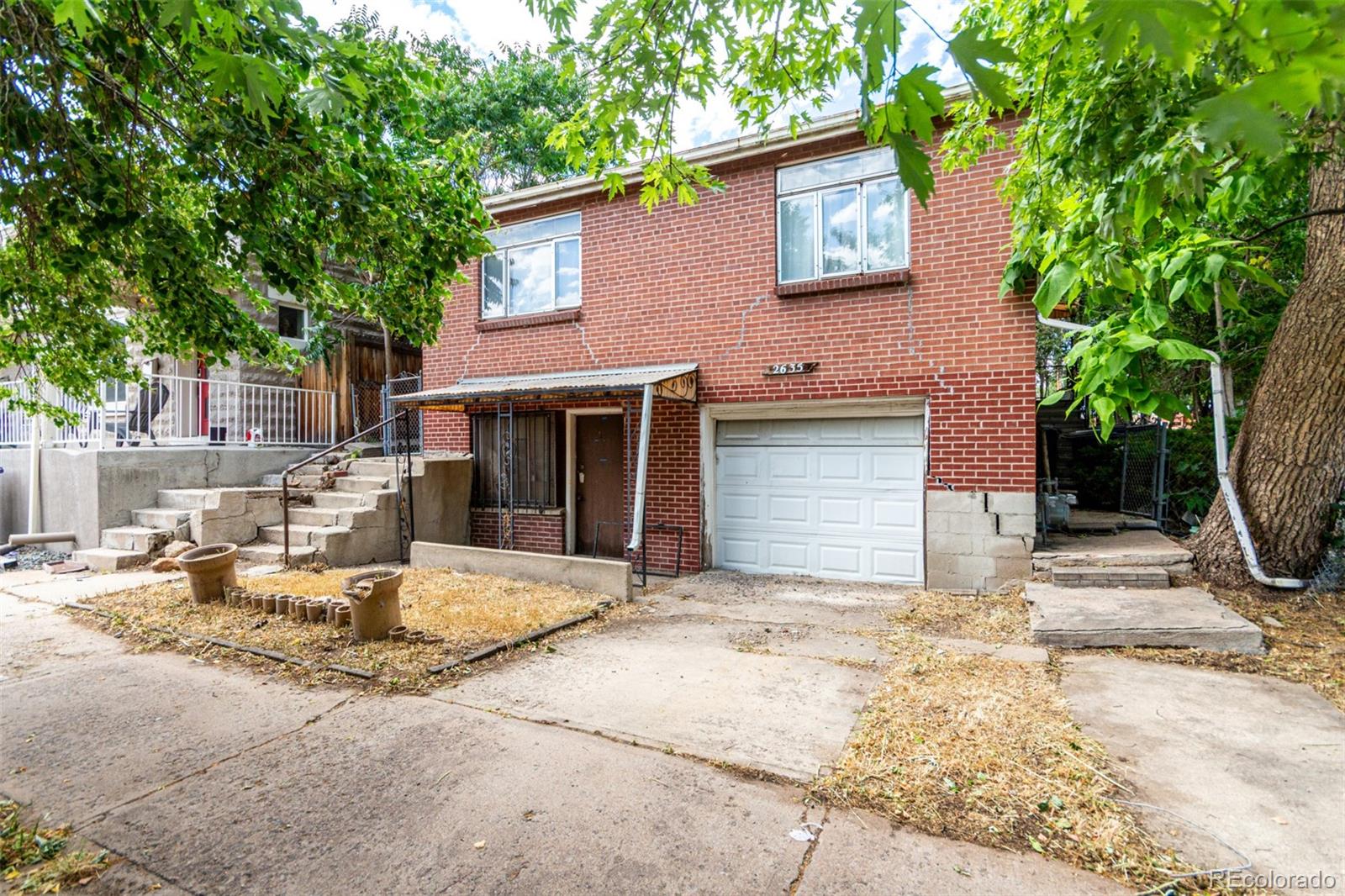 2635 W 24th Avenue