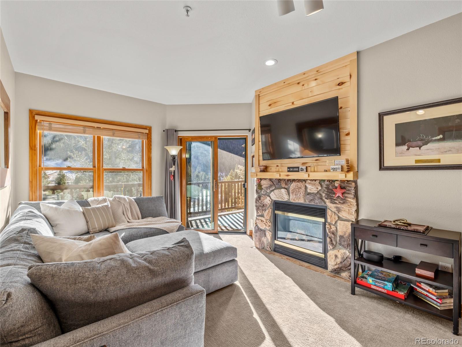 22714 US Highway 6 5989