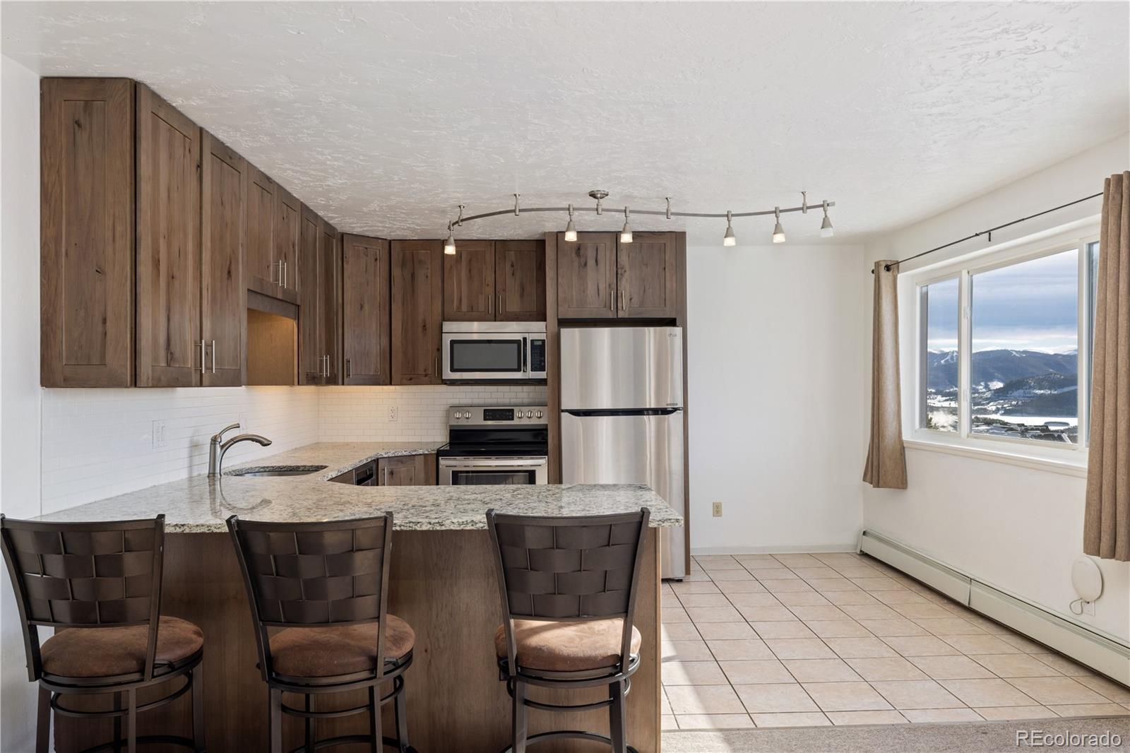 9800 Ryan Gulch Road 206, Silverthorne, CO, 80498 1 9800 Ryan Gulch Road 206