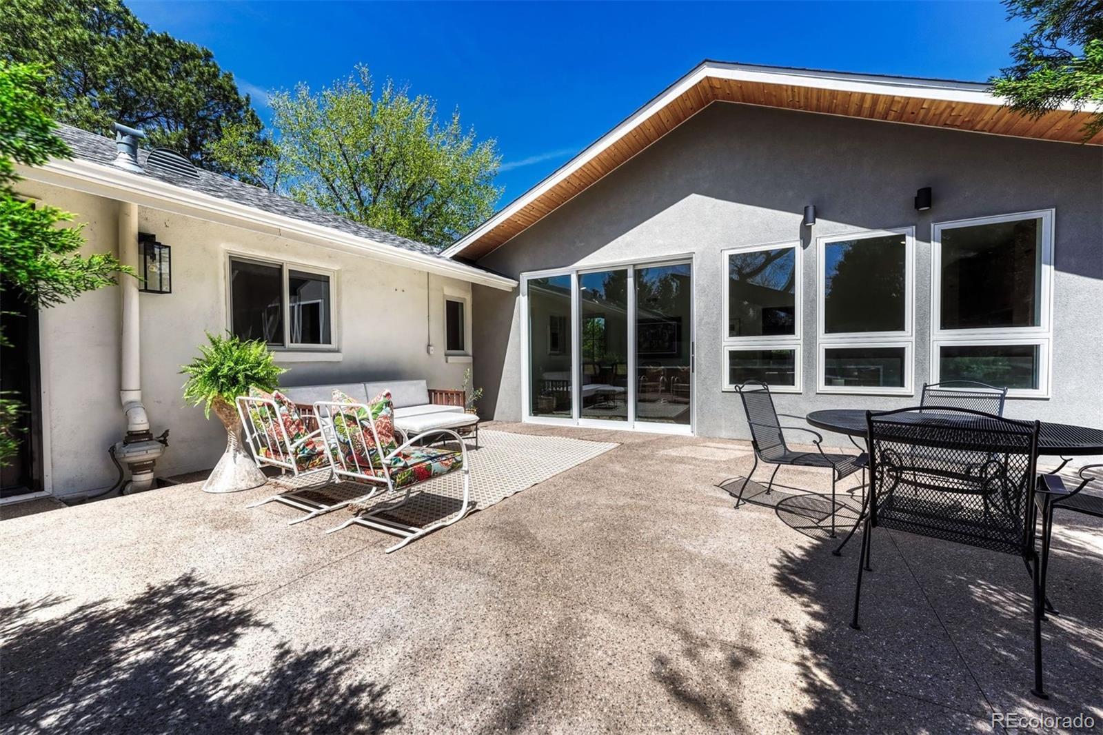 11 Polo Drive