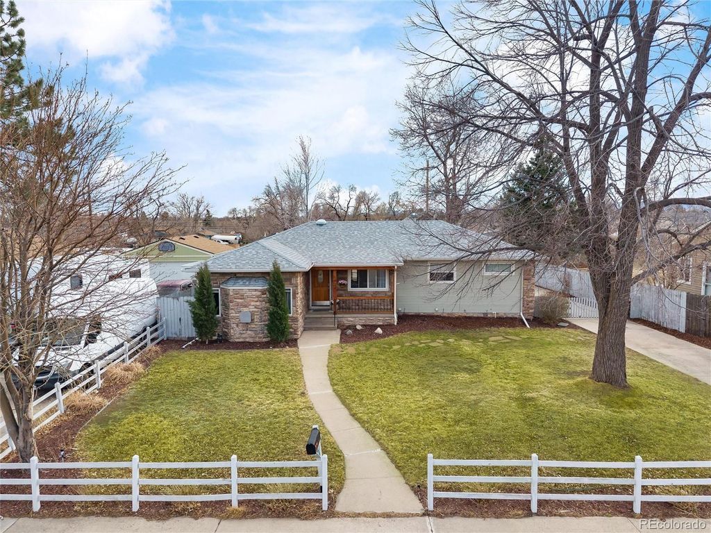 Photo of 6424 W Center Avenue, Lakewood, CO 80226 (MLS # 2440940)
