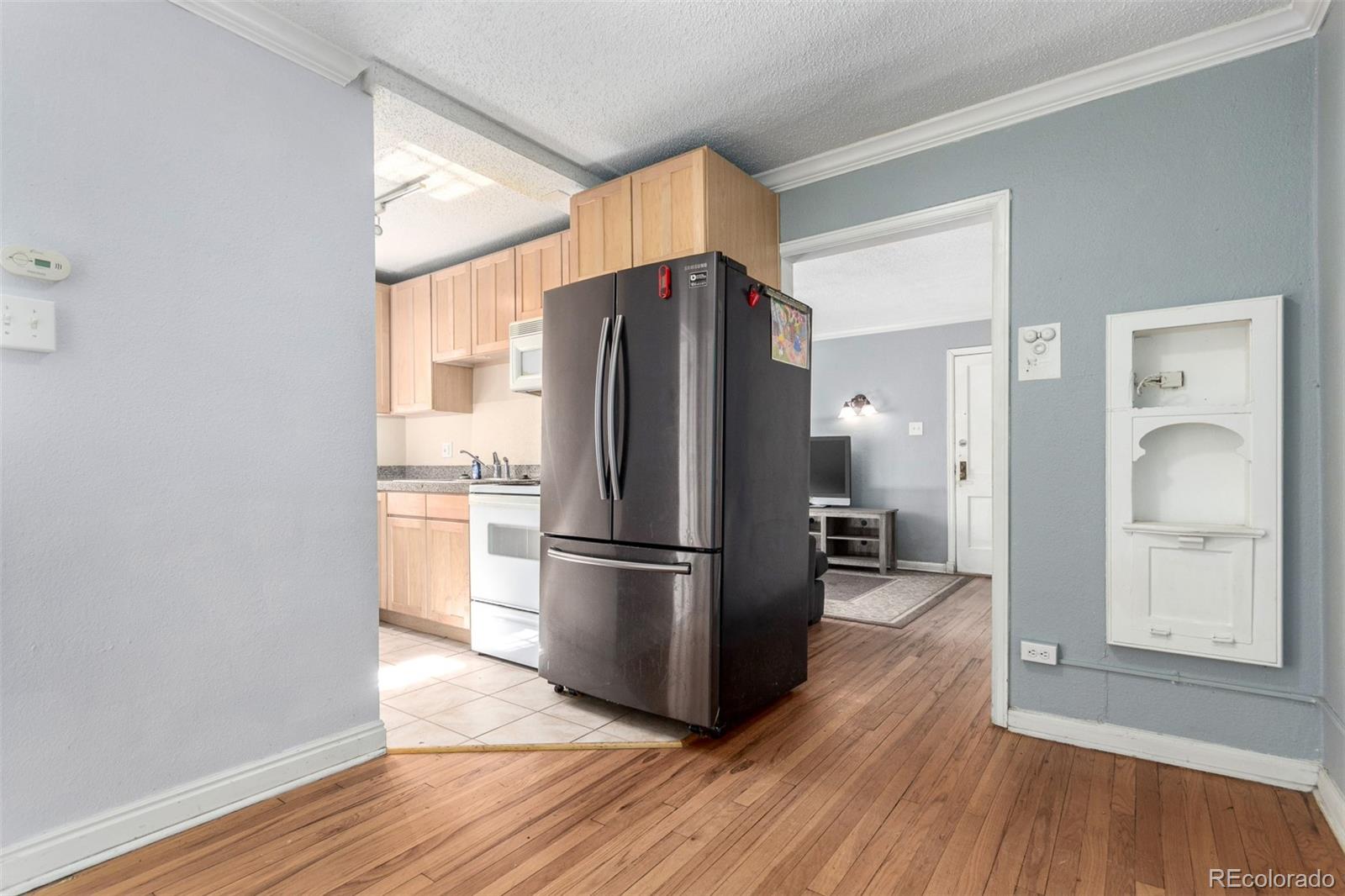 1024 E 14th Avenue 10, Denver, CO, 80218 4 1024 E 14th Avenue 10