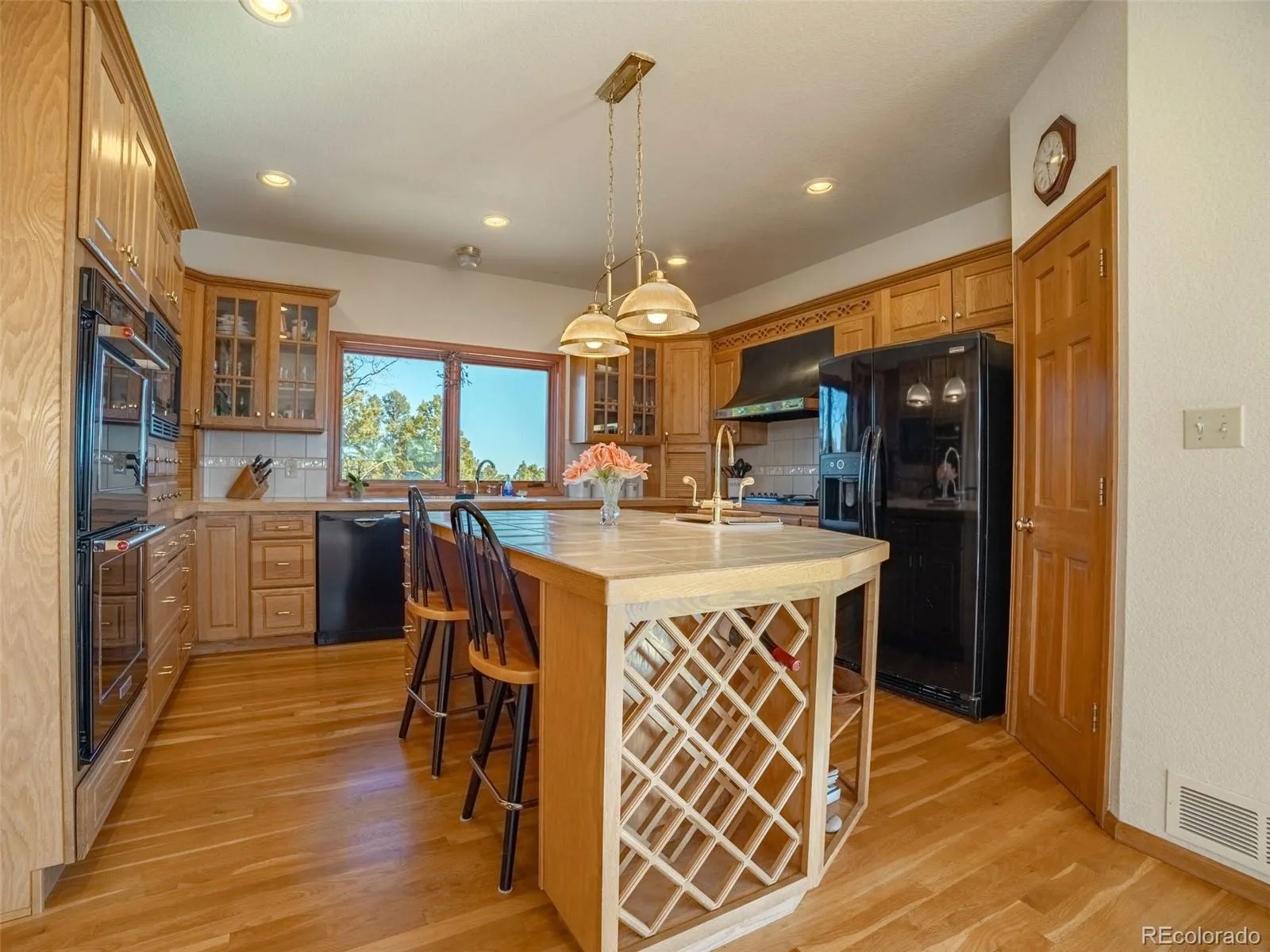 Conifer, Colorado 80433, United States, 4 Bedrooms Bedrooms, ,4 BathroomsBathrooms,Residential,Pending,5449