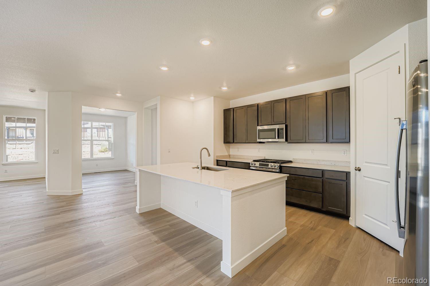 12760 W Glasgow Place