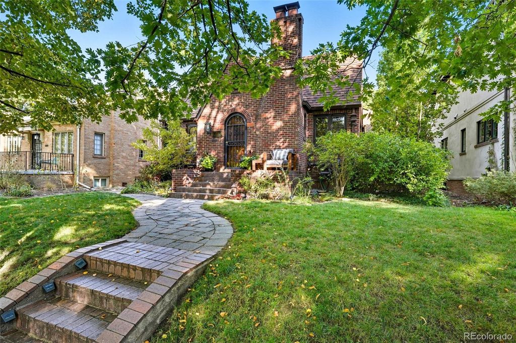 Photo of 1750 Jasmine Street, Denver, CO 80220 (MLS # 9613263)
