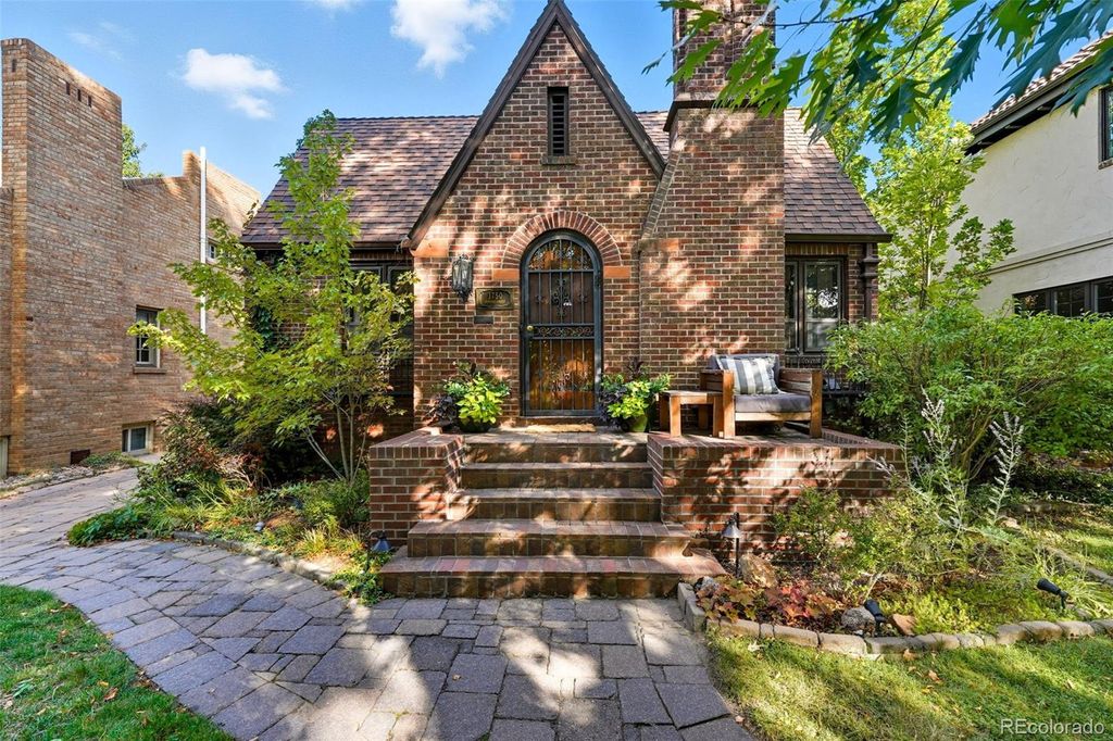 Photo of 1750 Jasmine Street, Denver, CO 80220 (MLS # 9613263)