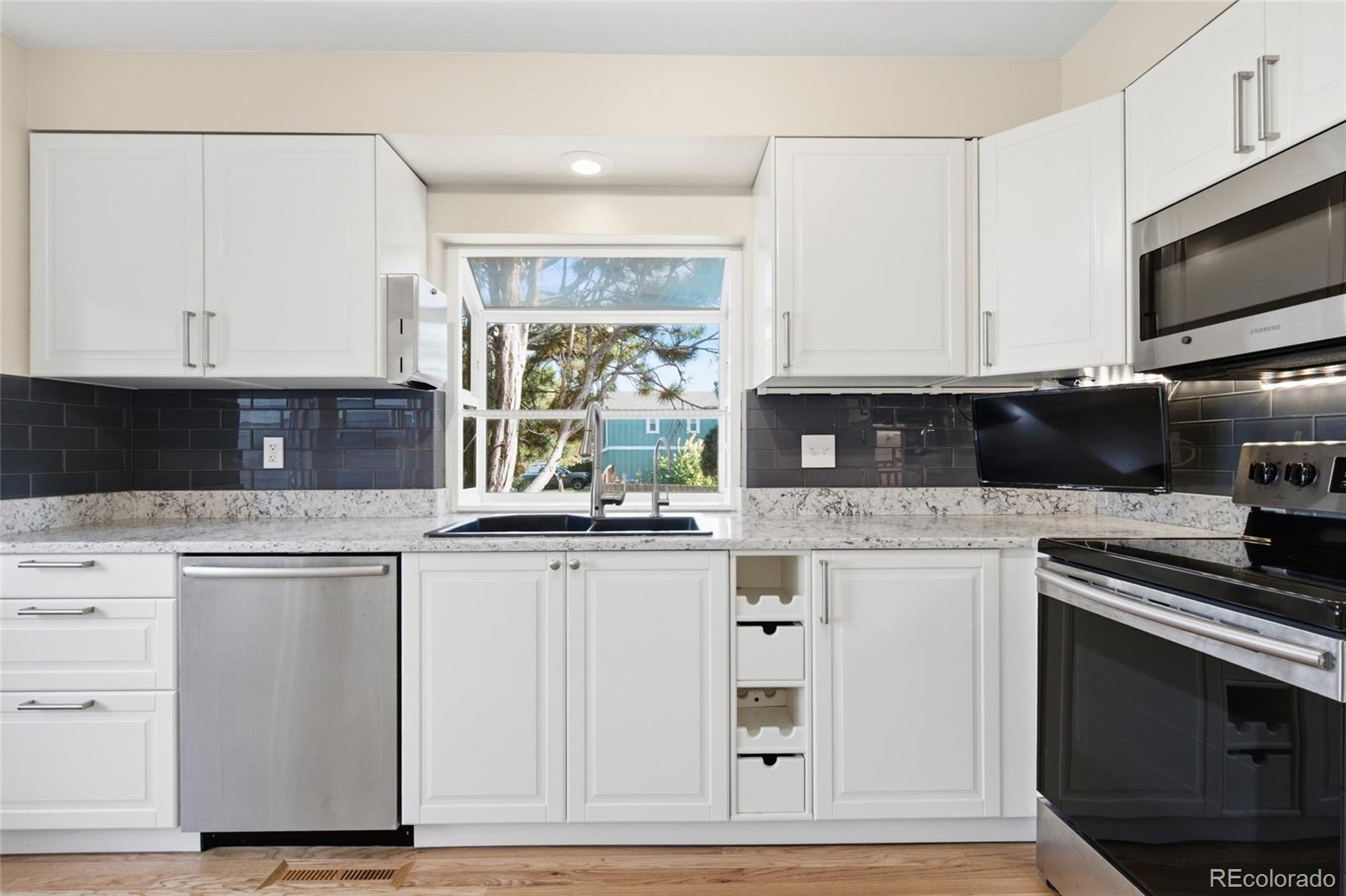 11104 W San Juan Range Road