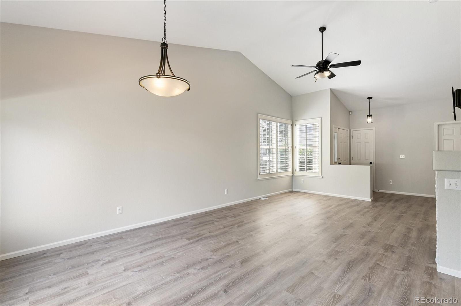 299 W Jamison Circle 4