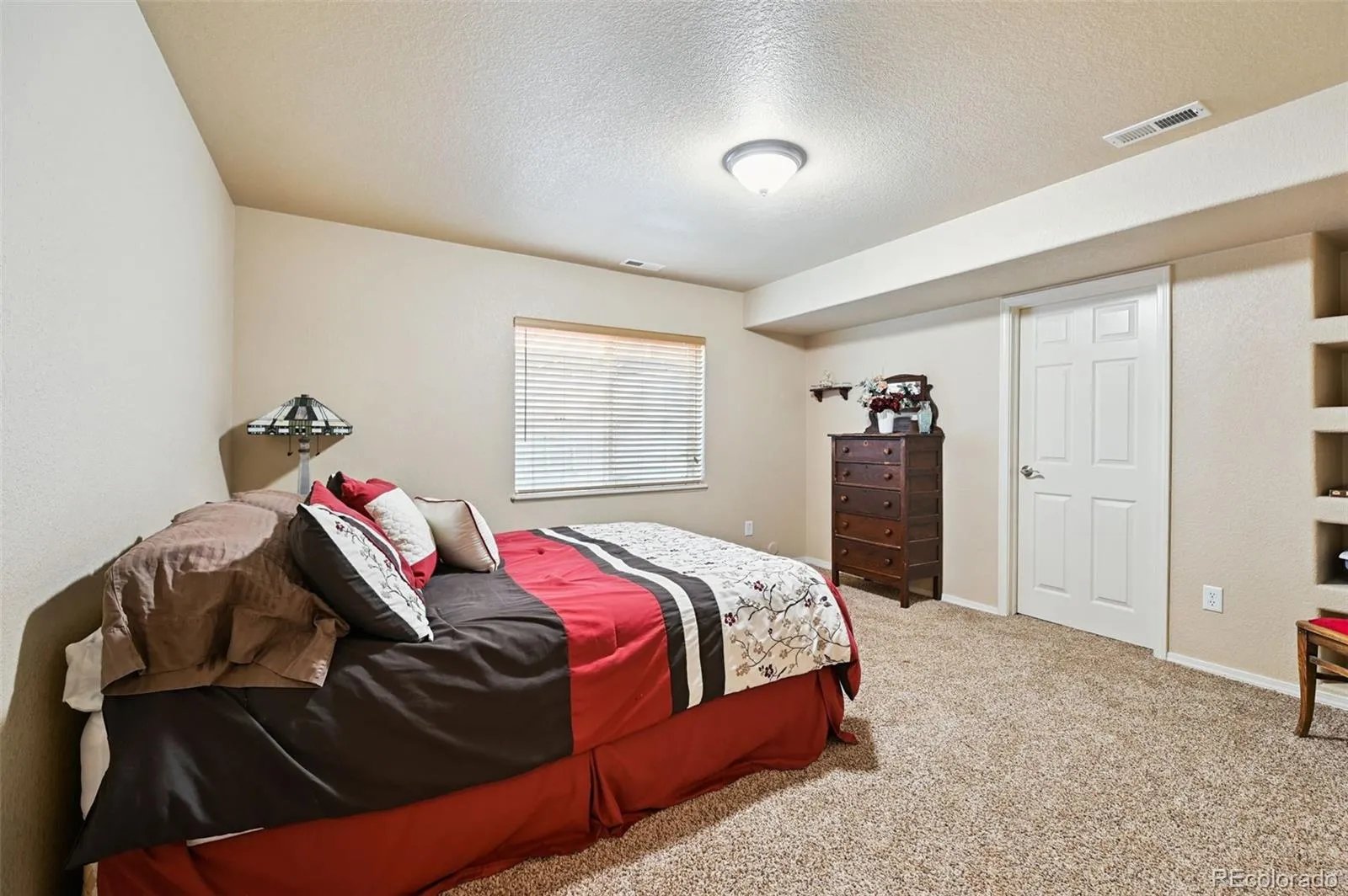 Colorado Springs, Colorado 80923, United States, 4 Bedrooms Bedrooms, ,3 BathroomsBathrooms,Residential,Active,183510