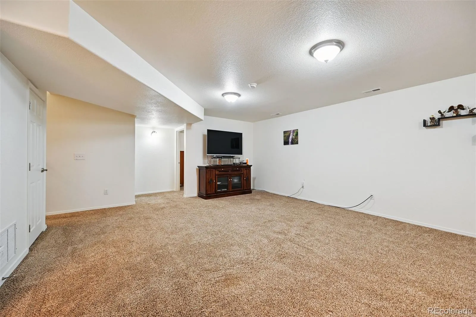 Colorado Springs, Colorado 80923, United States, 4 Bedrooms Bedrooms, ,3 BathroomsBathrooms,Residential,Active,183510