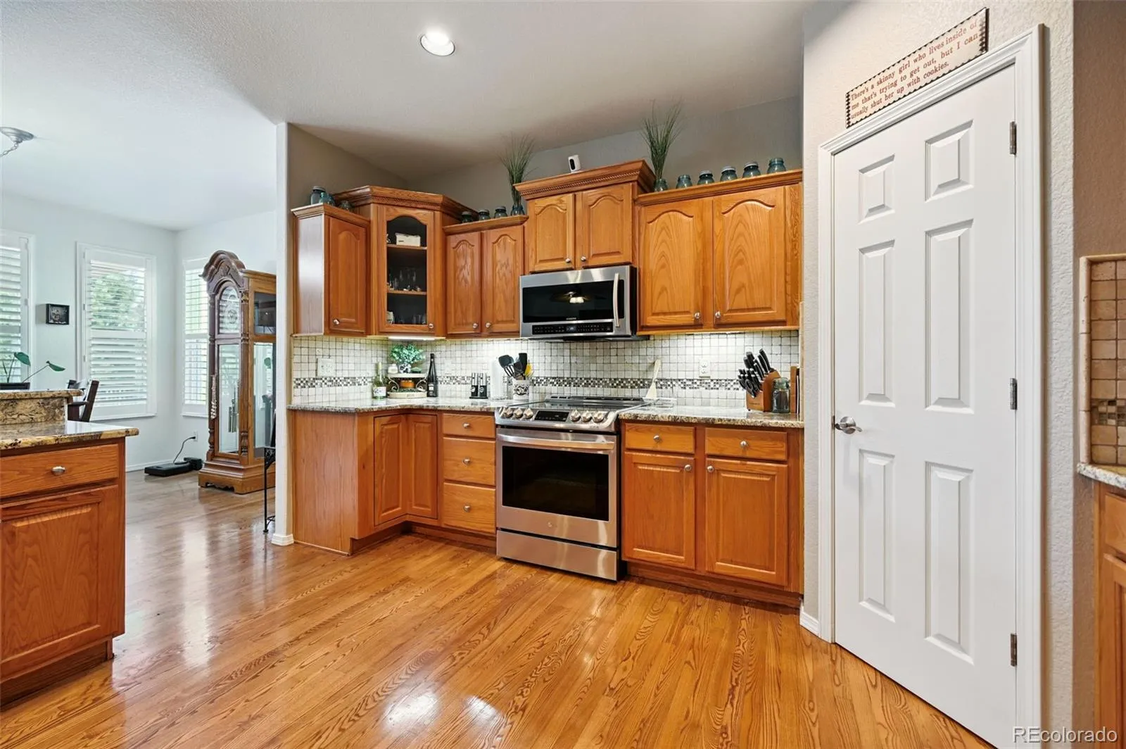 Colorado Springs, Colorado 80923, United States, 4 Bedrooms Bedrooms, ,3 BathroomsBathrooms,Residential,Active,183510