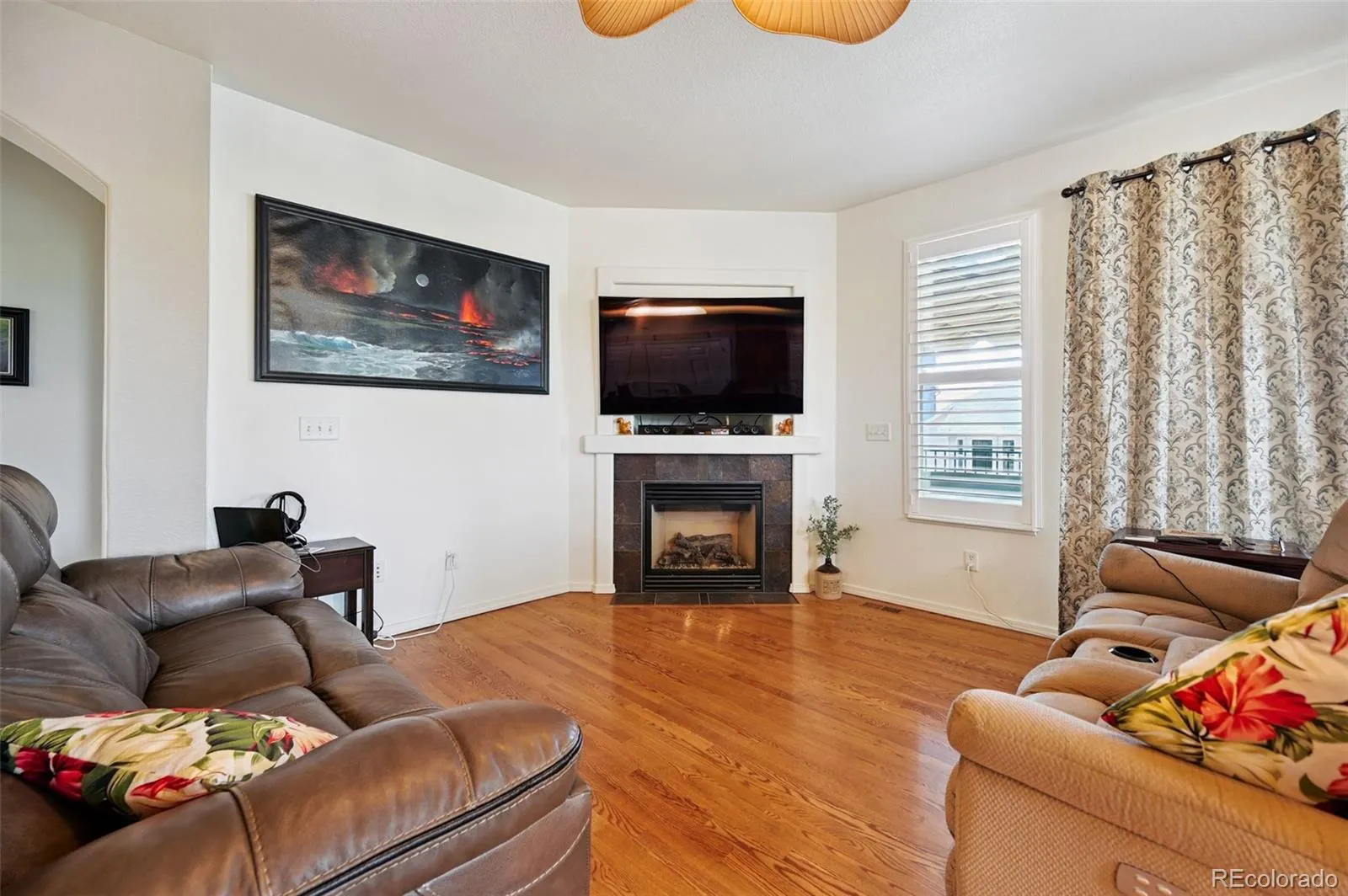 Colorado Springs, Colorado 80923, United States, 4 Bedrooms Bedrooms, ,3 BathroomsBathrooms,Residential,Active,183510