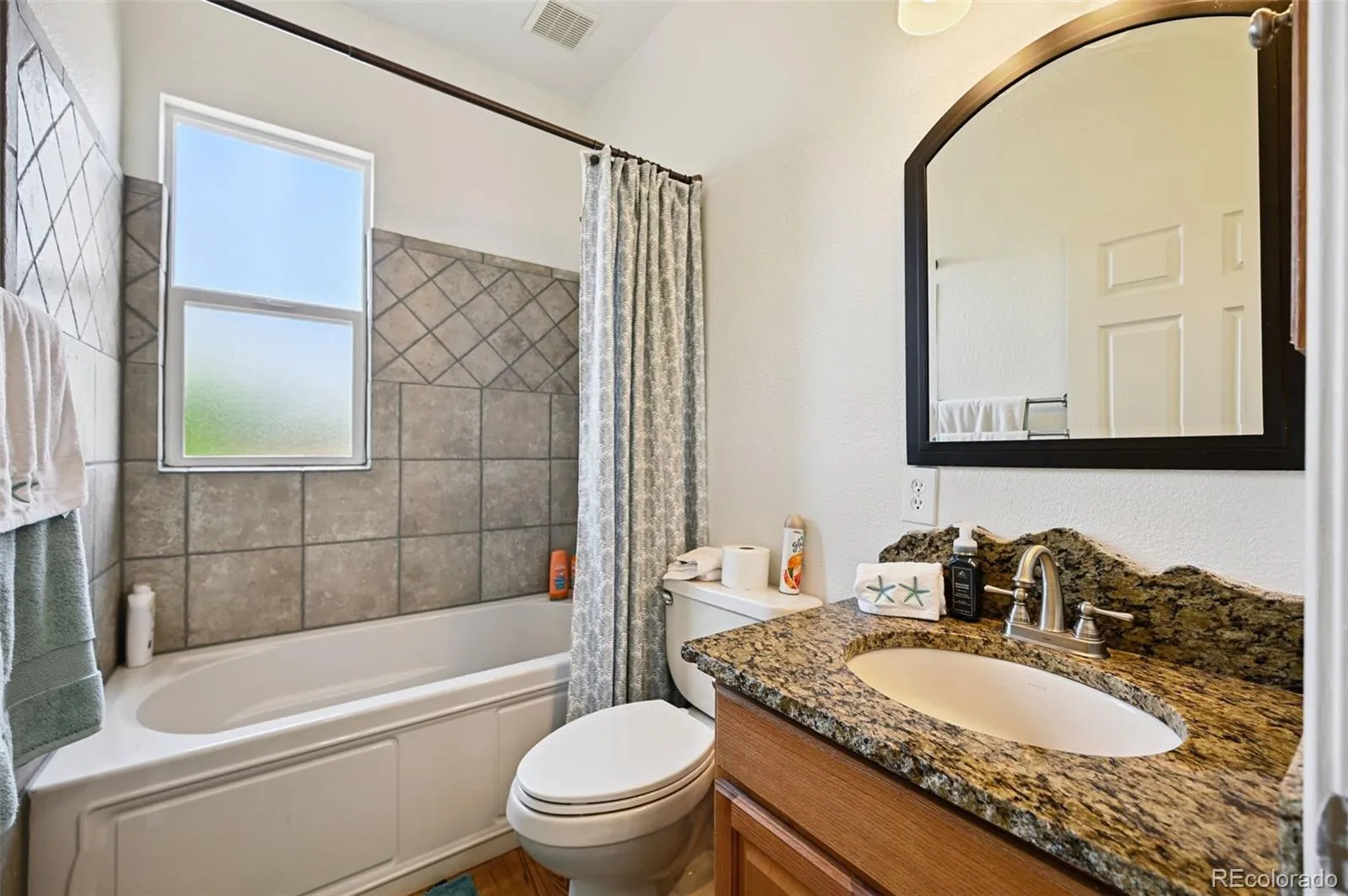 Colorado Springs, Colorado 80923, United States, 4 Bedrooms Bedrooms, ,3 BathroomsBathrooms,Residential,Active,183510