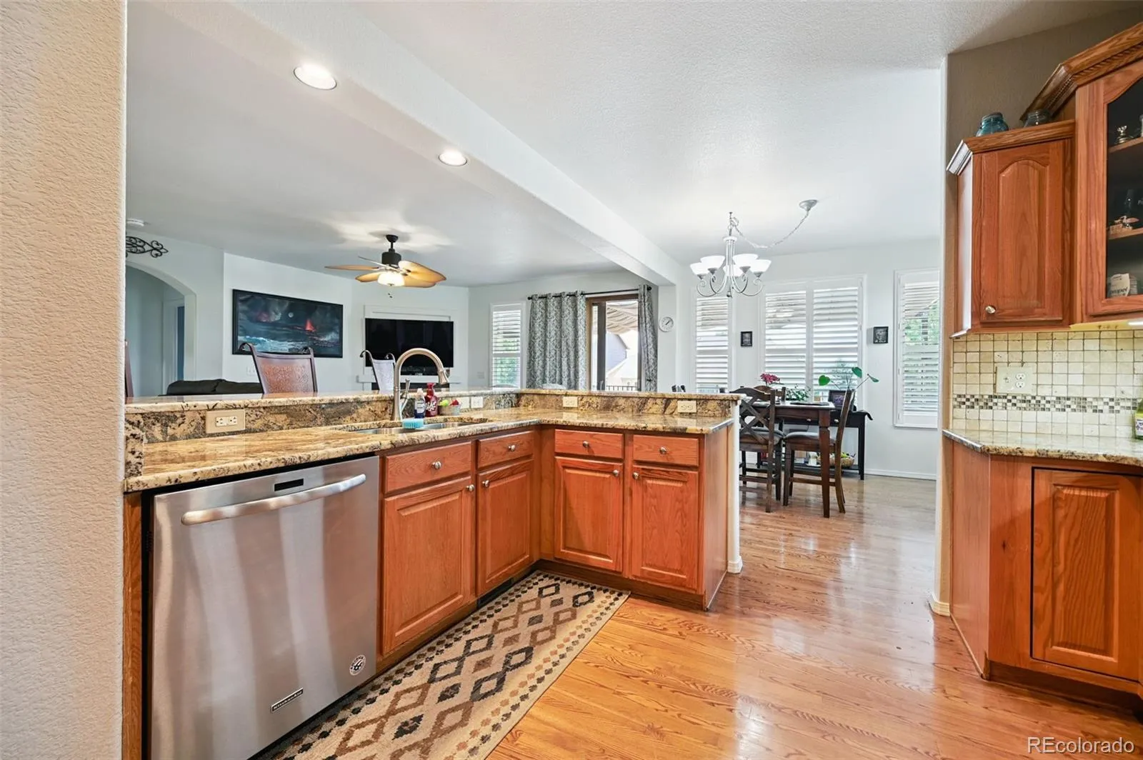 Colorado Springs, Colorado 80923, United States, 4 Bedrooms Bedrooms, ,3 BathroomsBathrooms,Residential,Active,183510