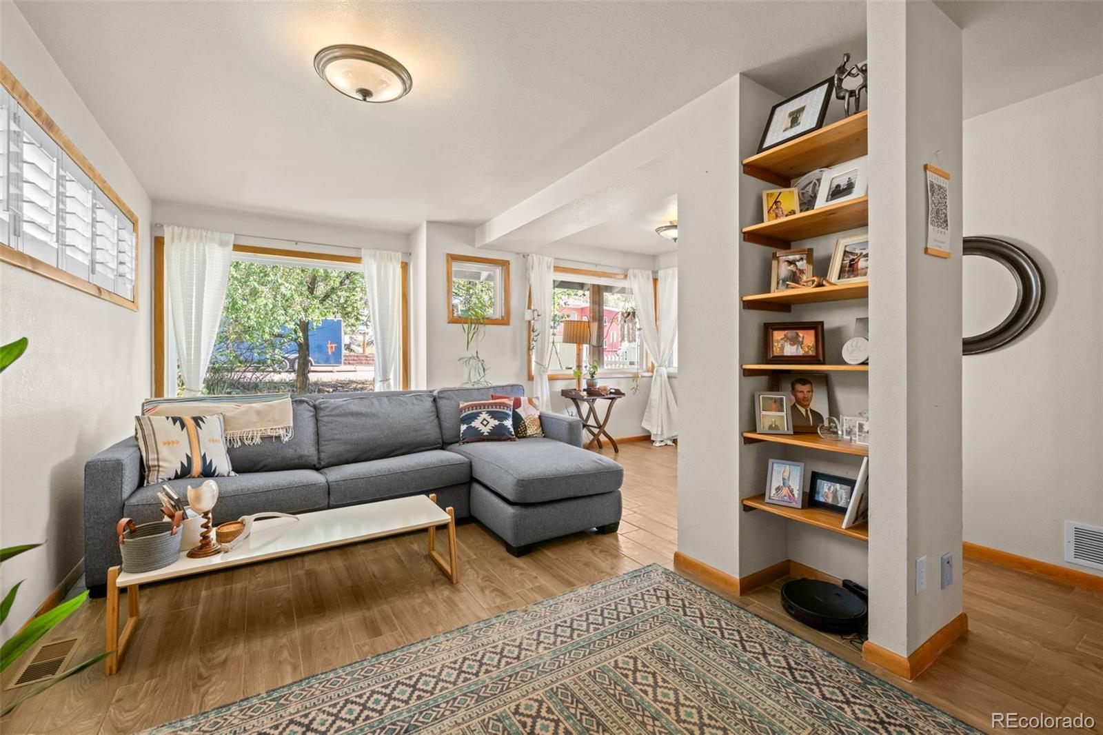 45 Colorado Boulevard