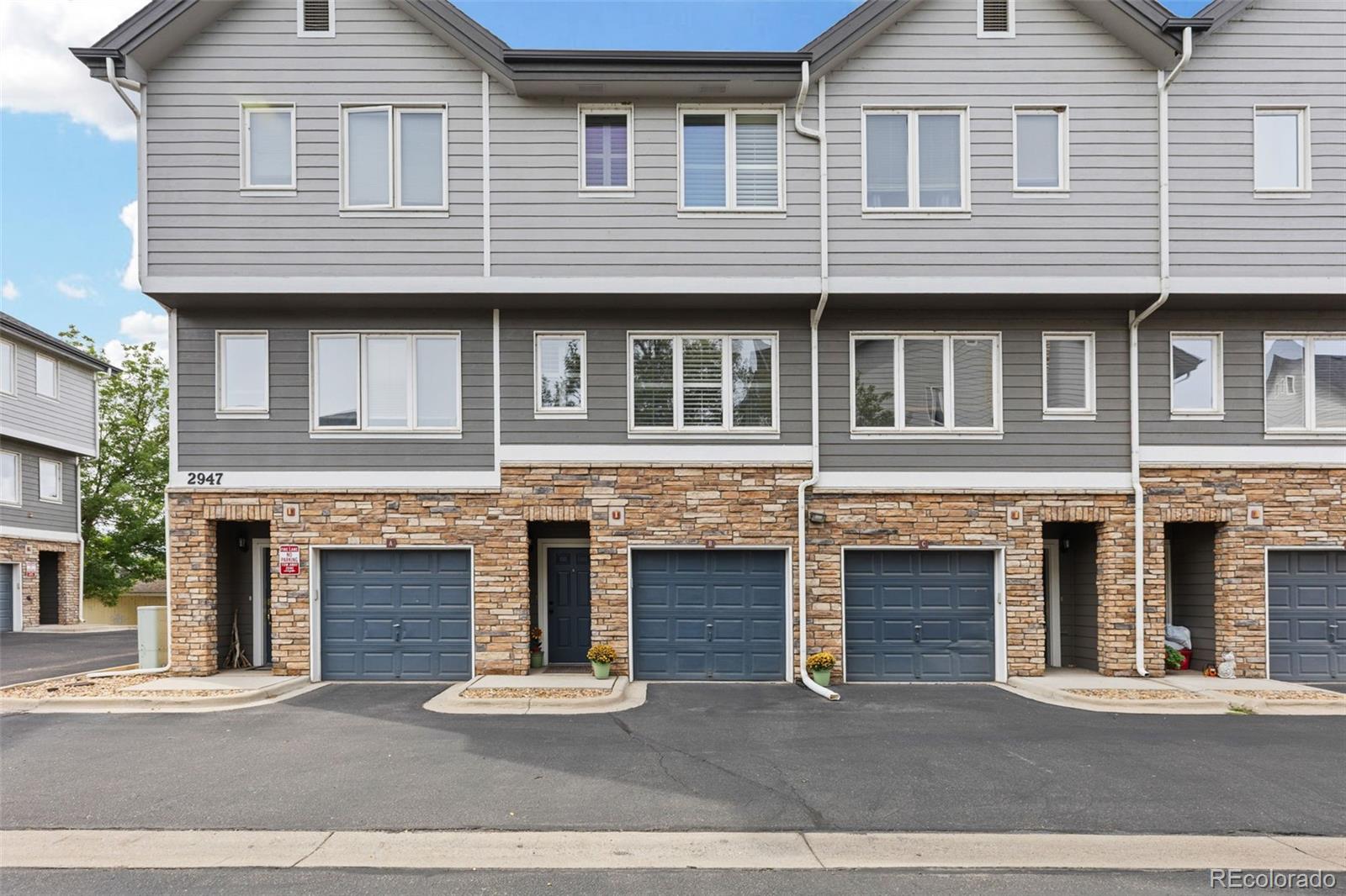 2947 W Riverwalk Circle B