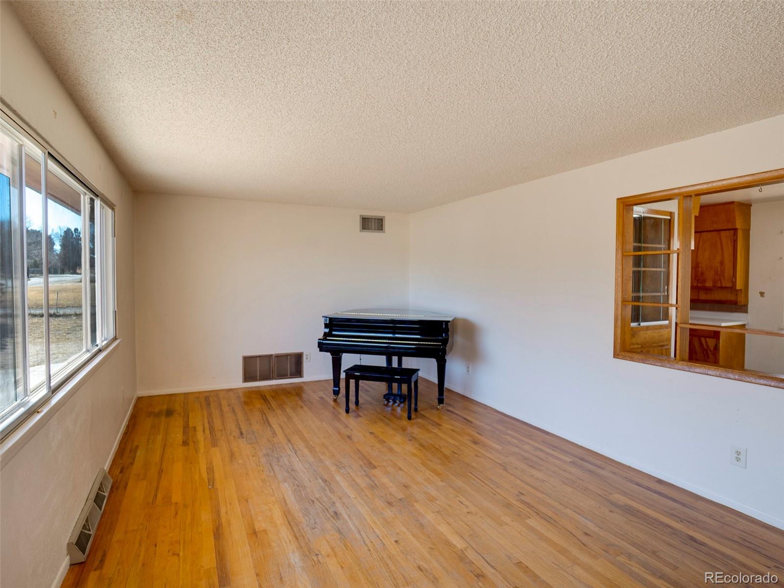 1161 Supple Circle, Pueblo, CO, 81006 1 1161 Supple Circle