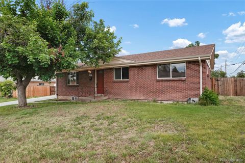 6698 S Wellington Court Centennial CO 80121