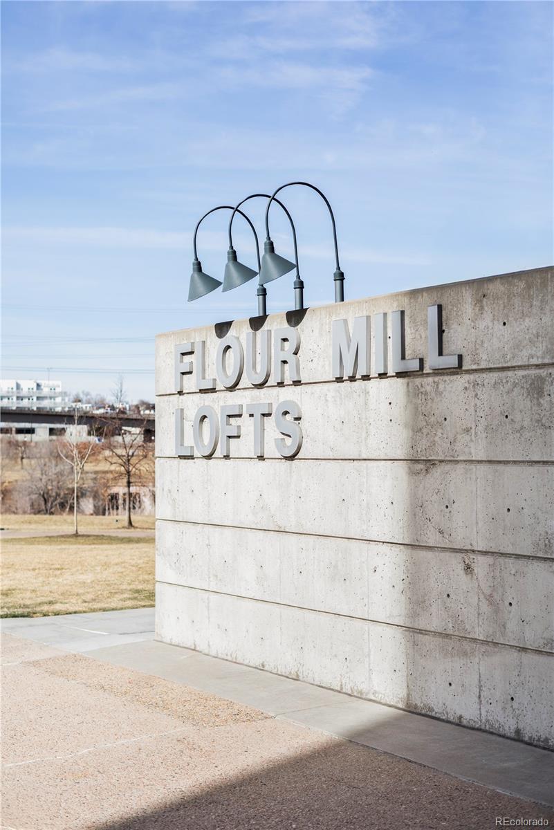 2000 Little Raven Street 403