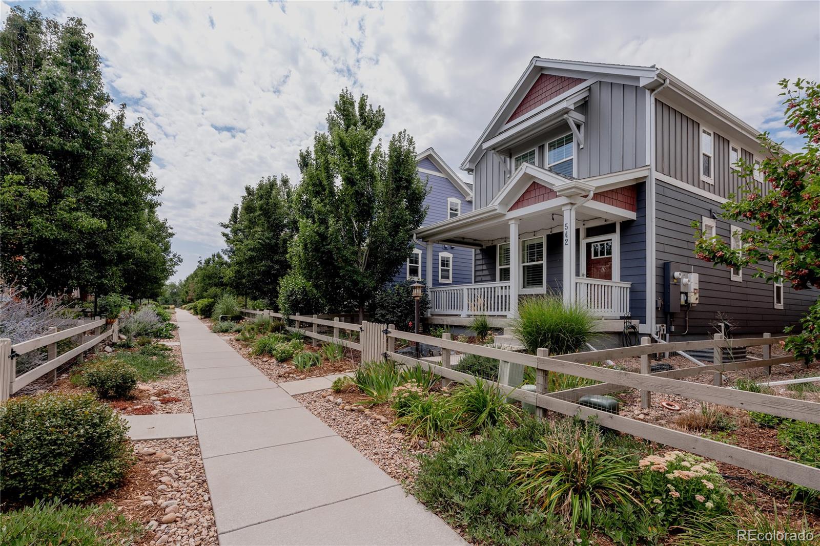 542 Hoyt Lane