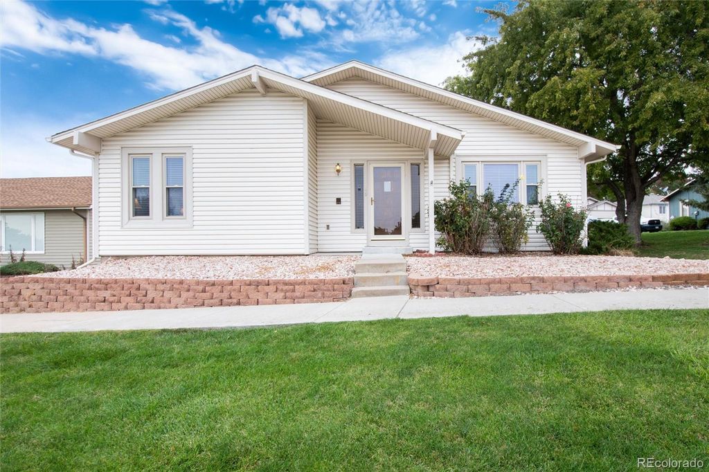 Photo of 49 Carla Way, Broomfield, CO 80020 (MLS # 8538957)