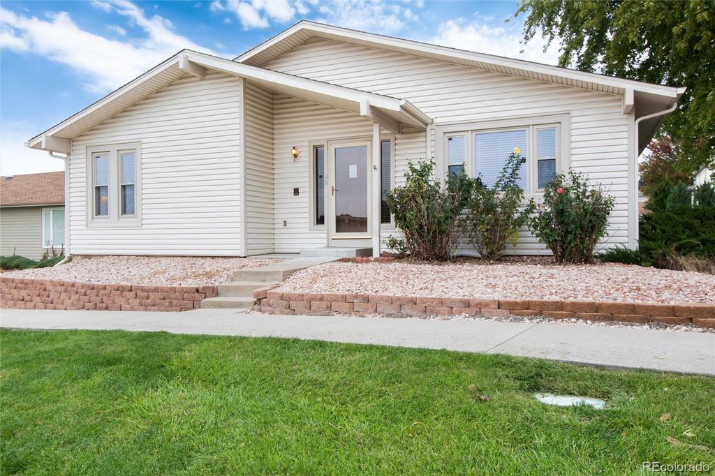 Photo of 49 Carla Way, Broomfield, CO 80020 (MLS # 8538957)