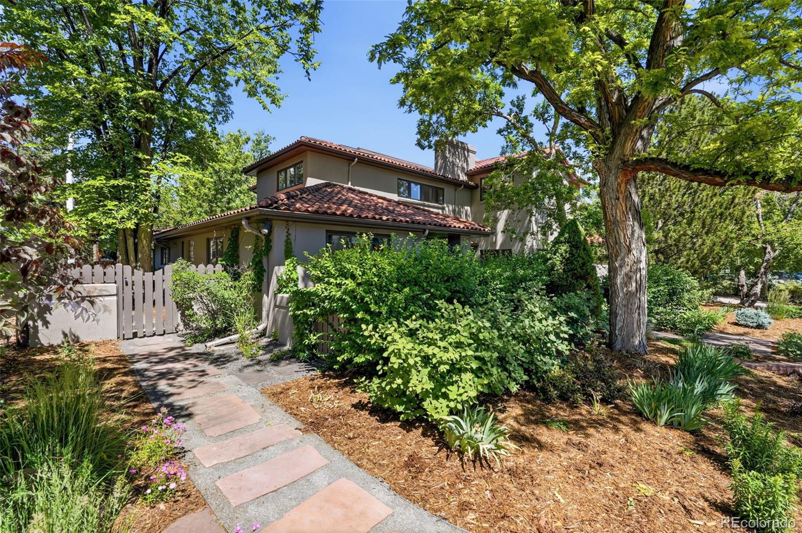 137 Dahlia Street
