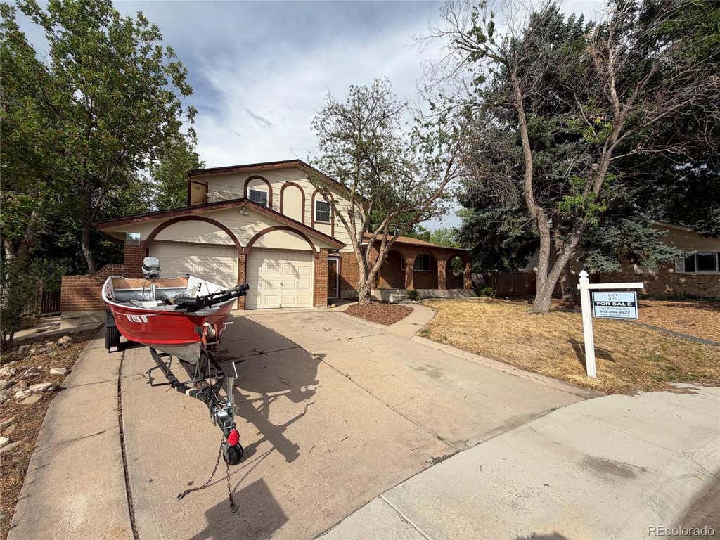 Photo of 6218 S Cherry Circle, Centennial, CO 80121 (MLS # 3178416)
