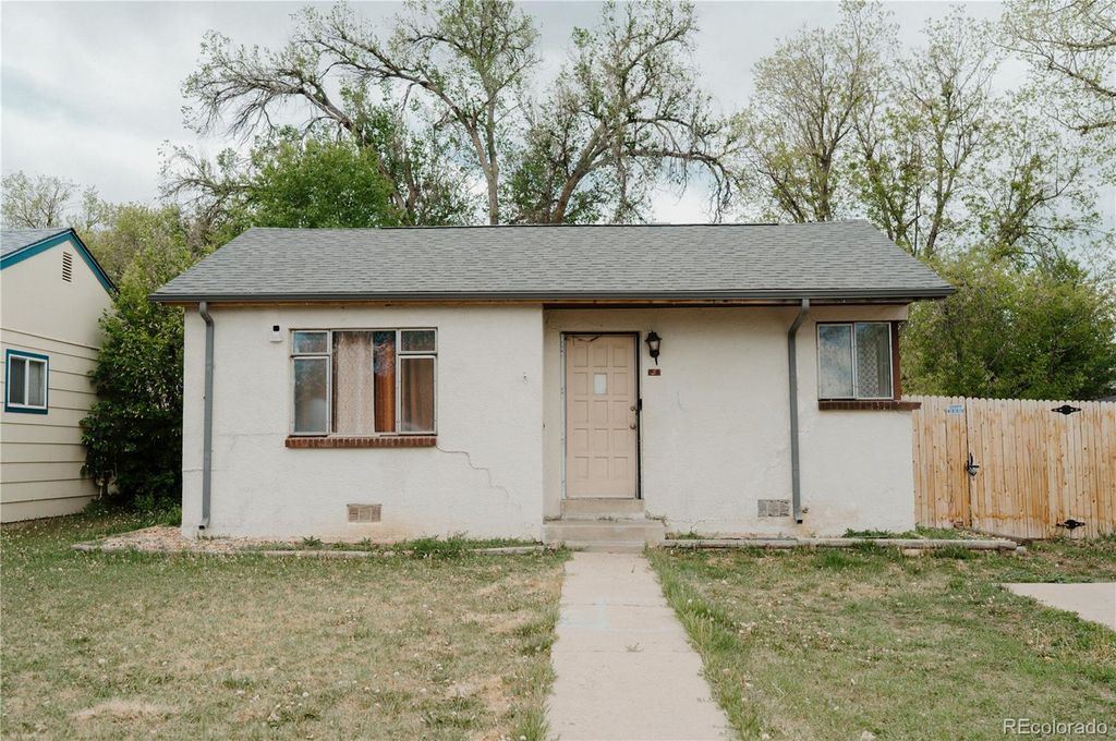 Photo of 5 Stuart Street, Denver, CO 80219 (MLS # 4126821)