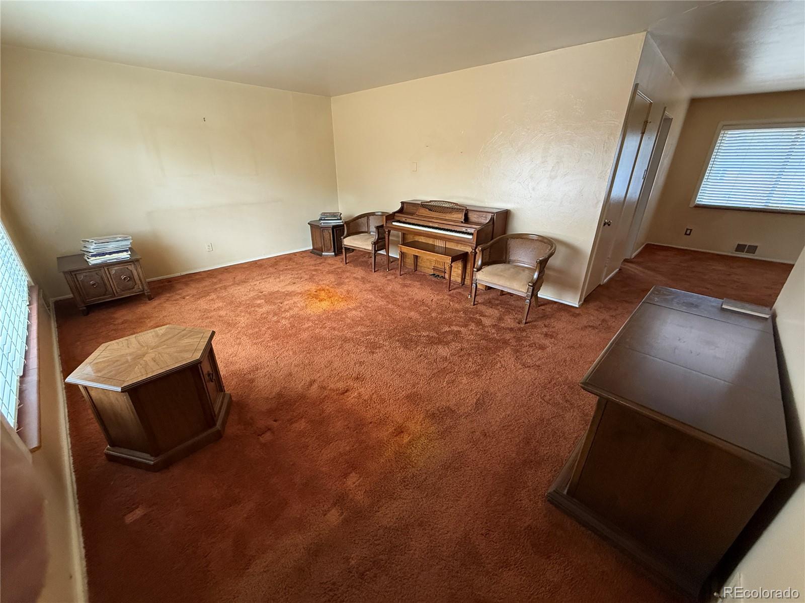 2844 S Raleigh Street