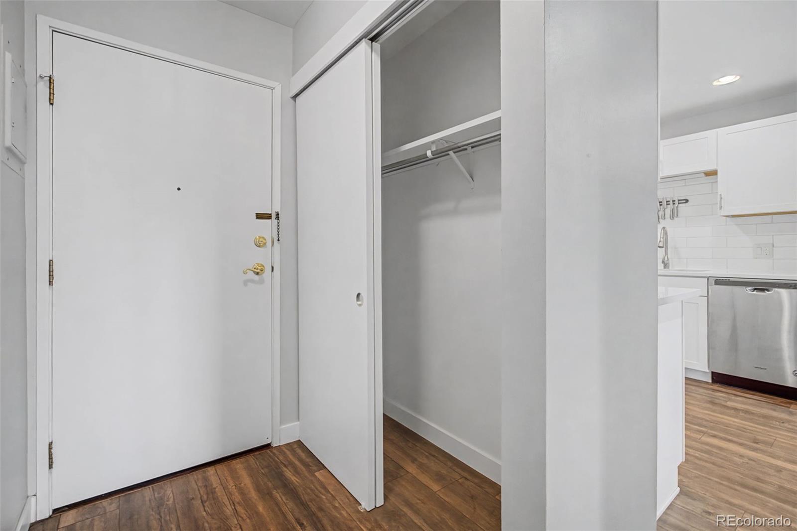 3082 S Wheeling Way 404