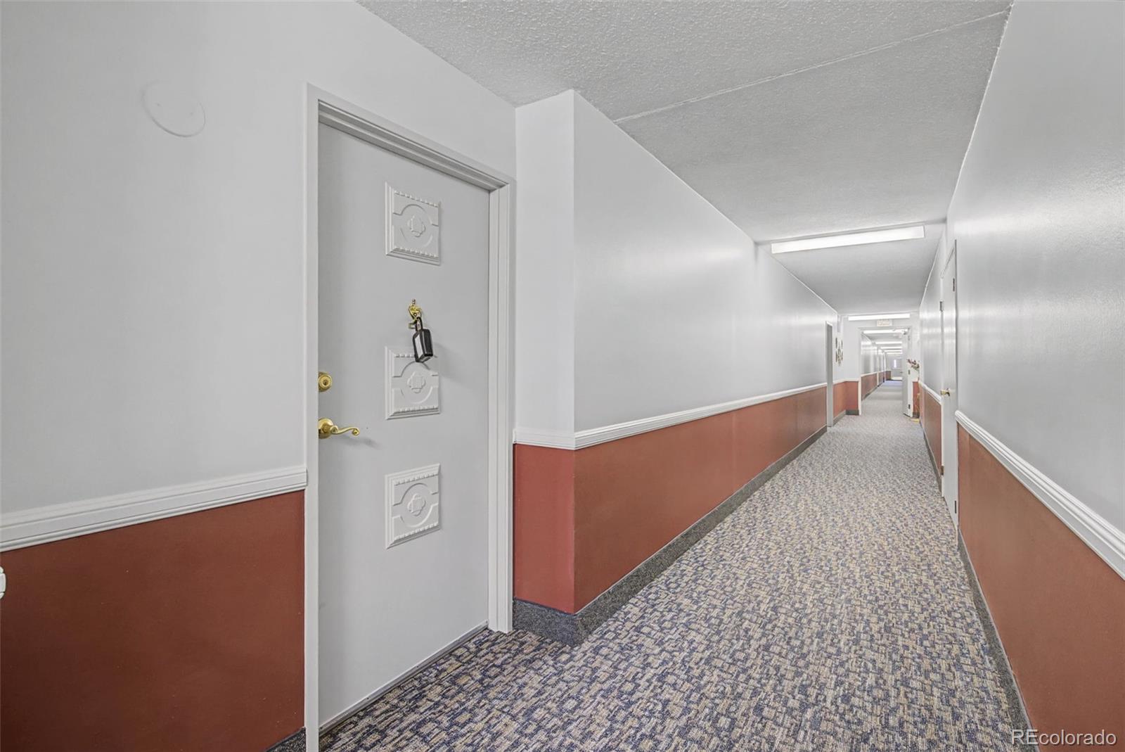 3082 S Wheeling Way 404