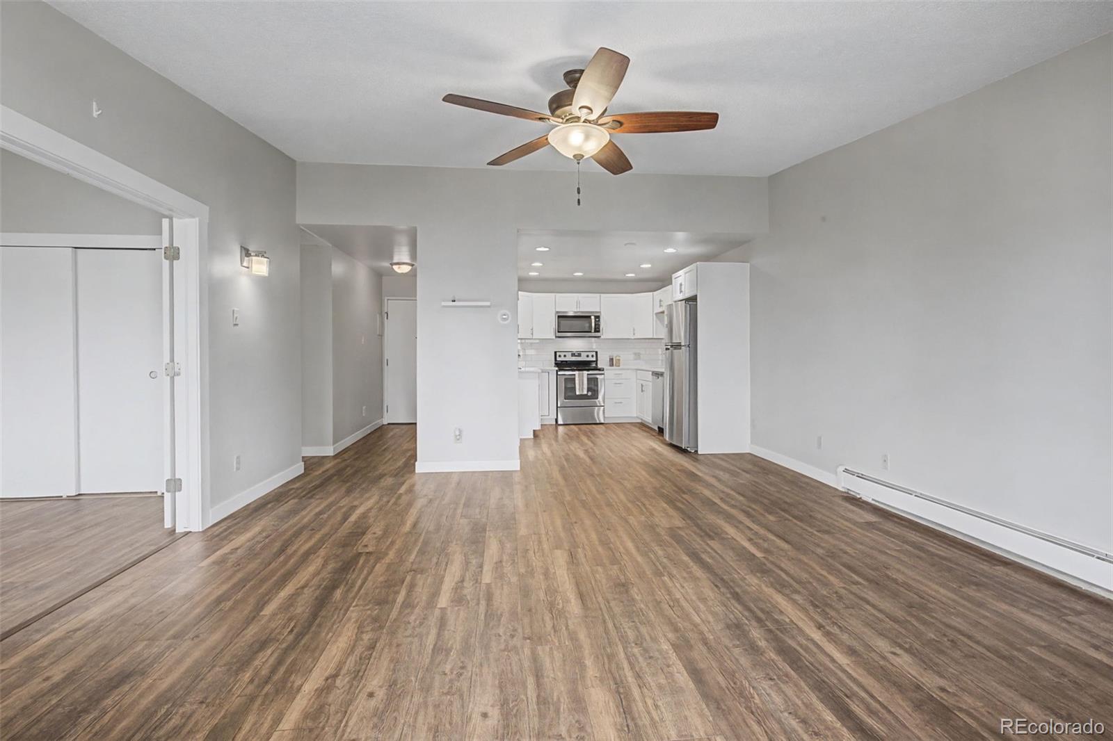 3082 S Wheeling Way 404