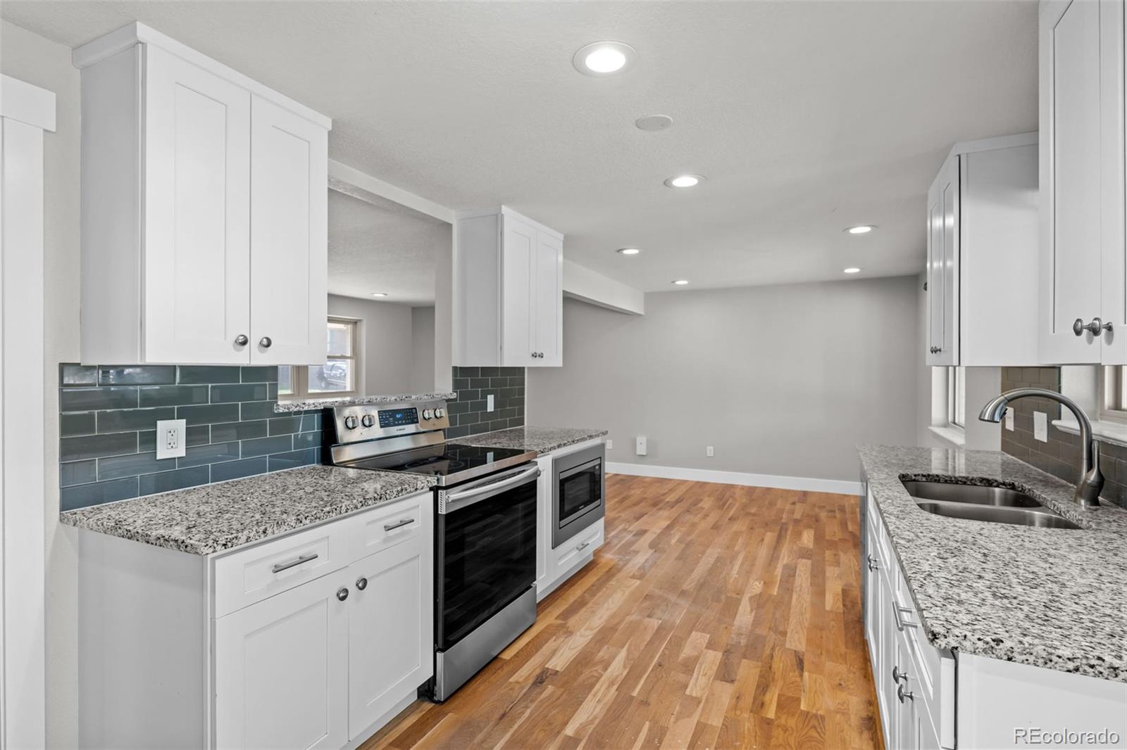 13537 W Alaska Drive