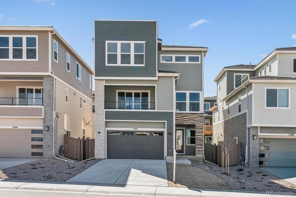 Photo of 11312 Mount Emma Drive, Englewood, CO 80112 (MLS # 4155111)