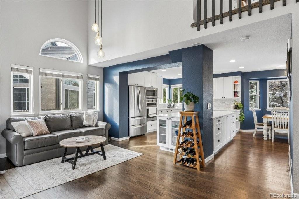 7459 La Quinta Place