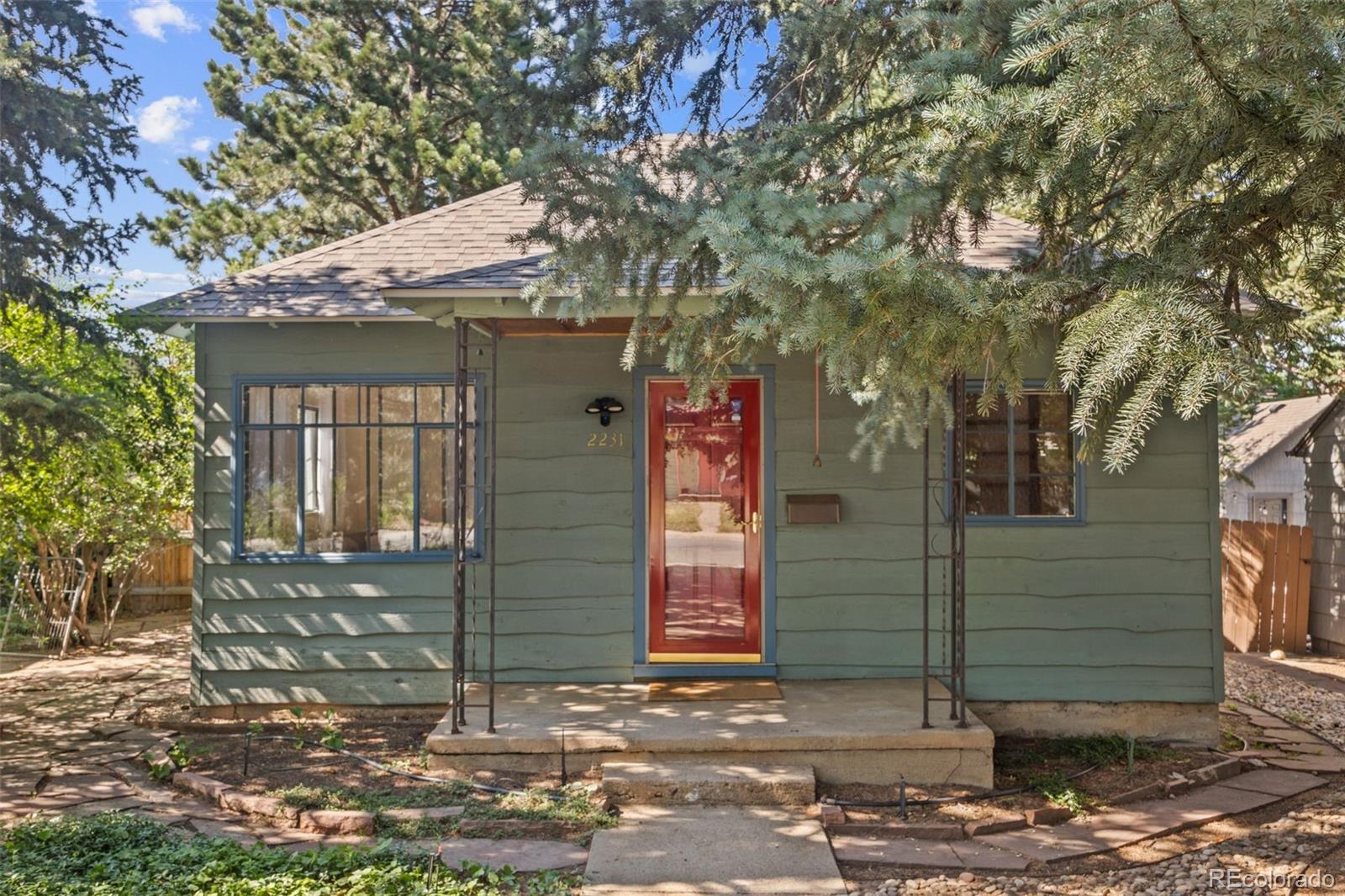 2231 Columbine Avenue