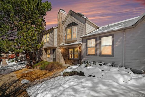 Photo of 1110 S Waco Street #E, Aurora, CO 80017 (MLS # 7212283)