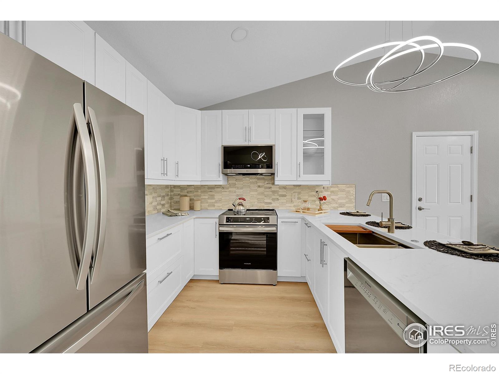 106 S MADISON Avenue