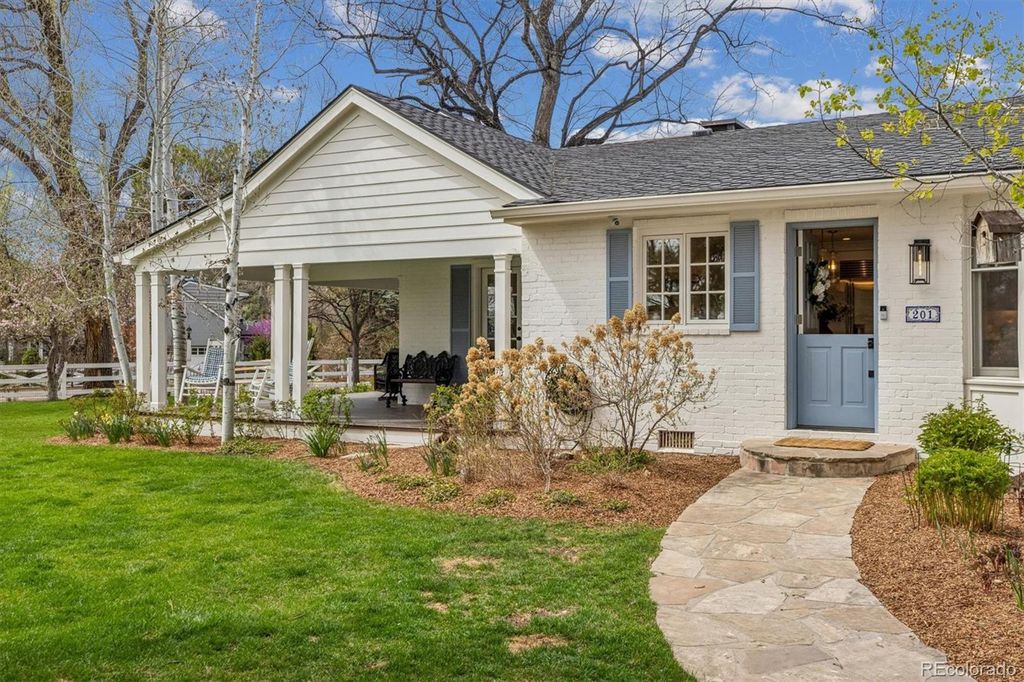 Photo of 201 Summit Boulevard, Englewood, CO 80113 (MLS # 6017267)