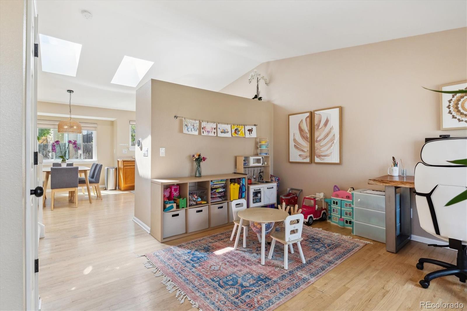 1462 Hyacinth Way