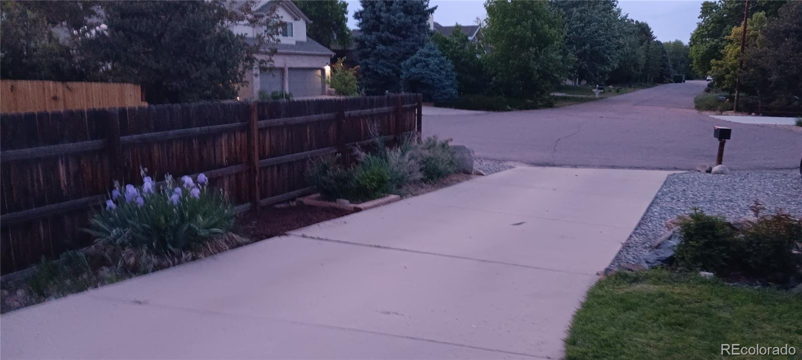 1050 S Florence Street