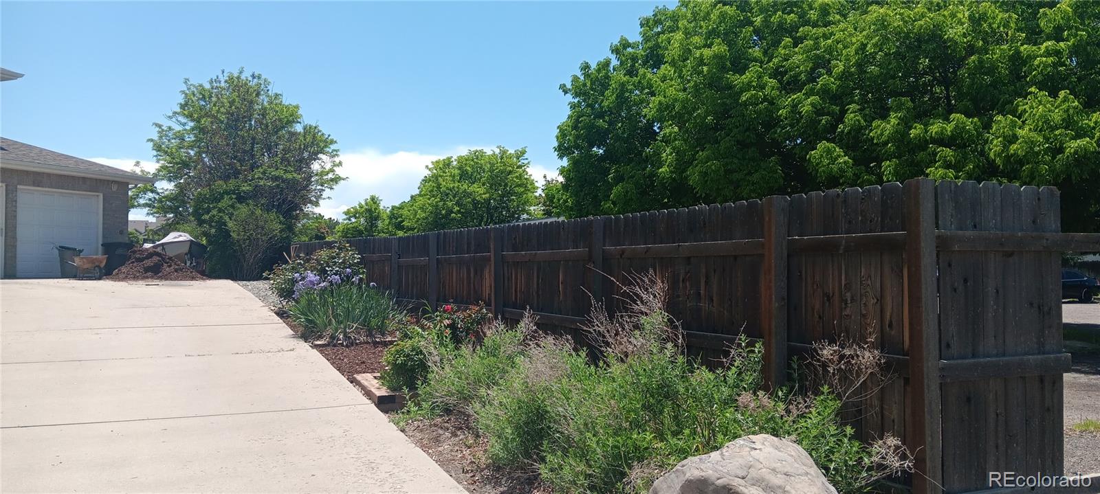 1050 S Florence Street