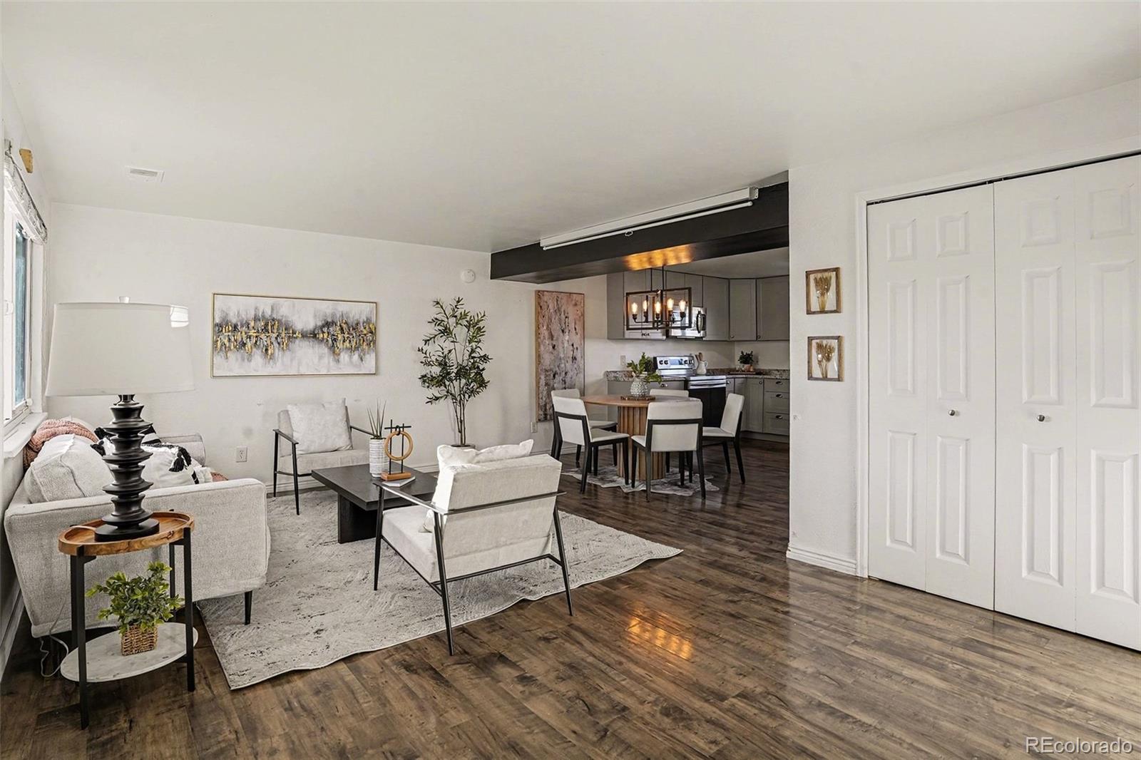 6317 W Mississippi Place