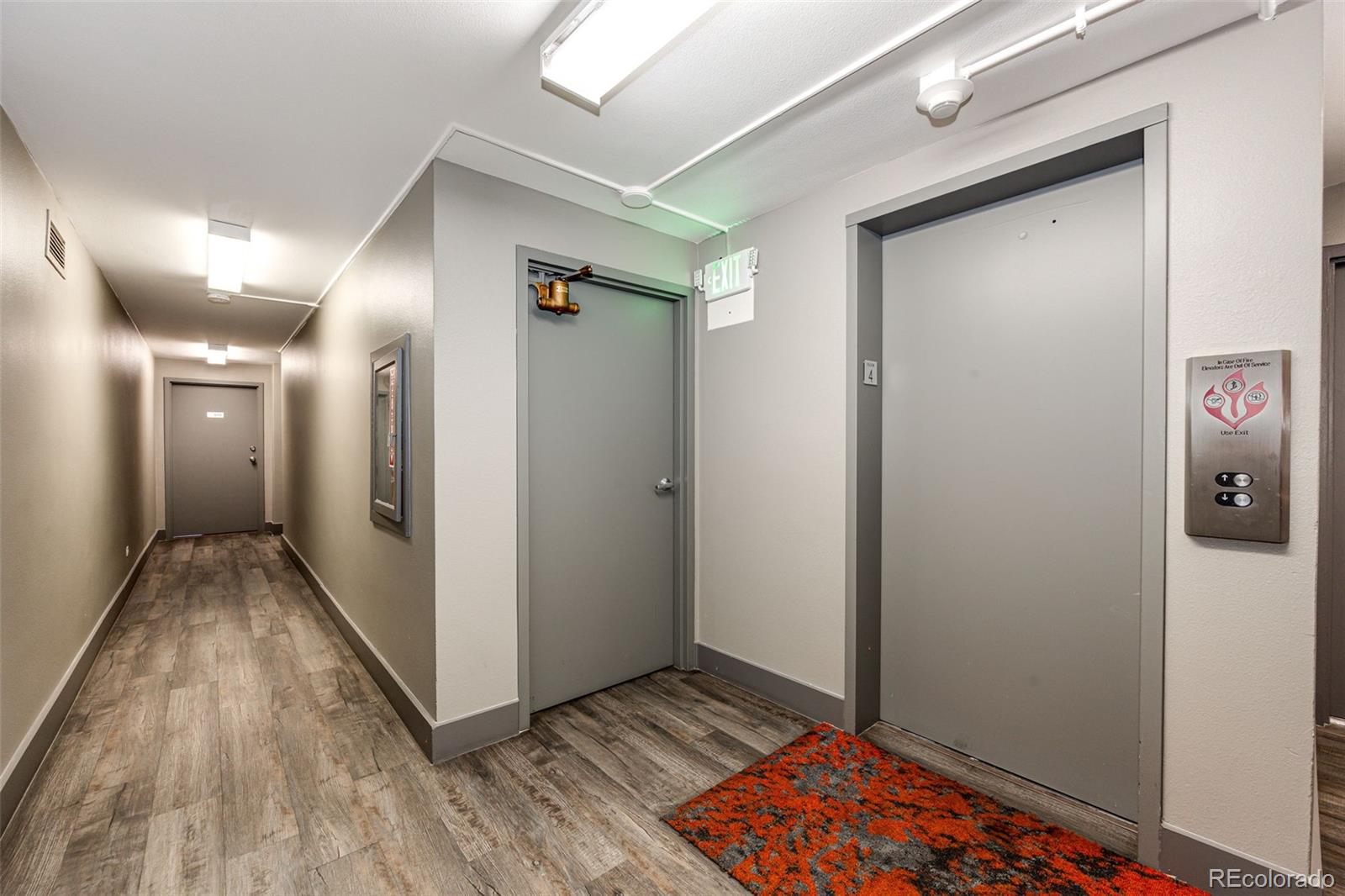 1035 Colorado Boulevard 405