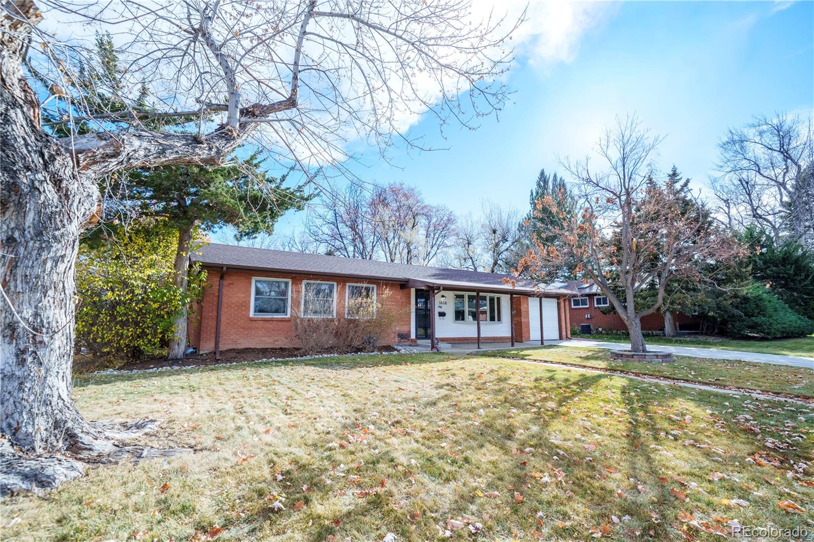 1606 S Fairfax Street