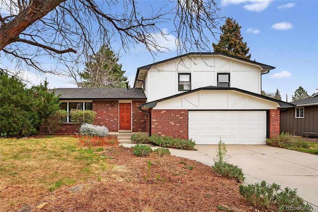 Photo of 5987 W Ken Caryl Place, Littleton, CO 80128 (MLS # 6171432)