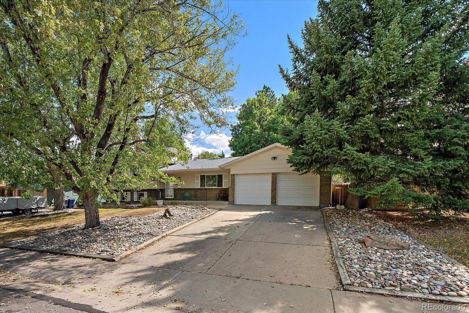 13582 W Dakota Avenue