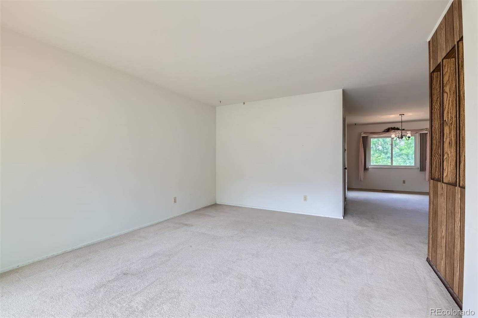 2122 S Yank Way
