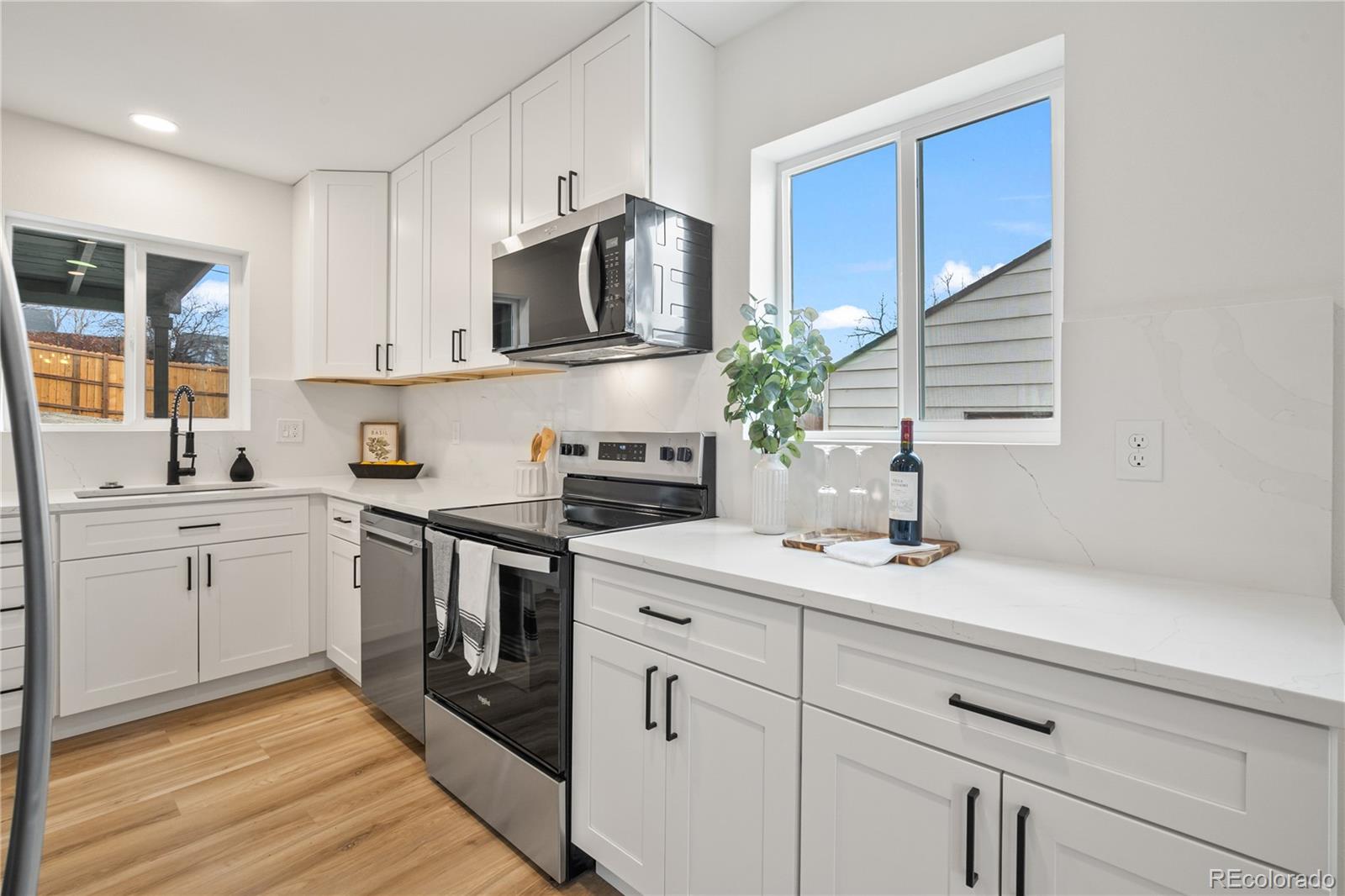 2822 W Archer Place, Denver, CO, 80219 4 2822 W Archer Place